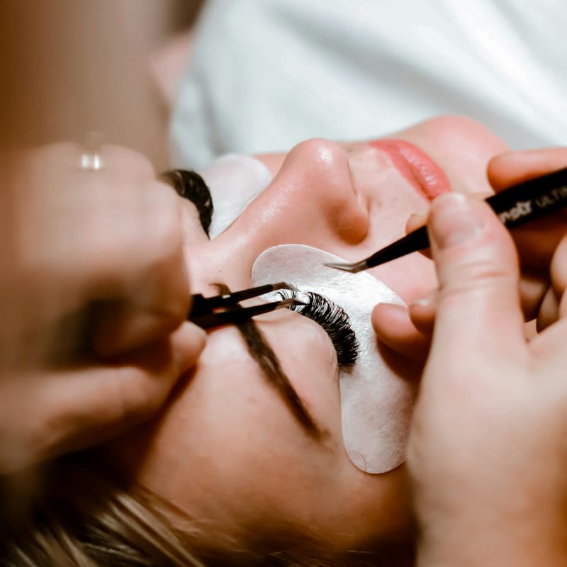 Lashes y extensiones